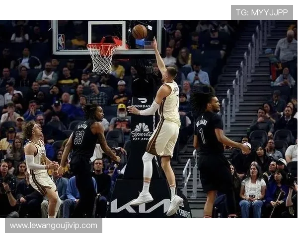 NBA篮网比分末节逆转全场焦点之战引爆热议